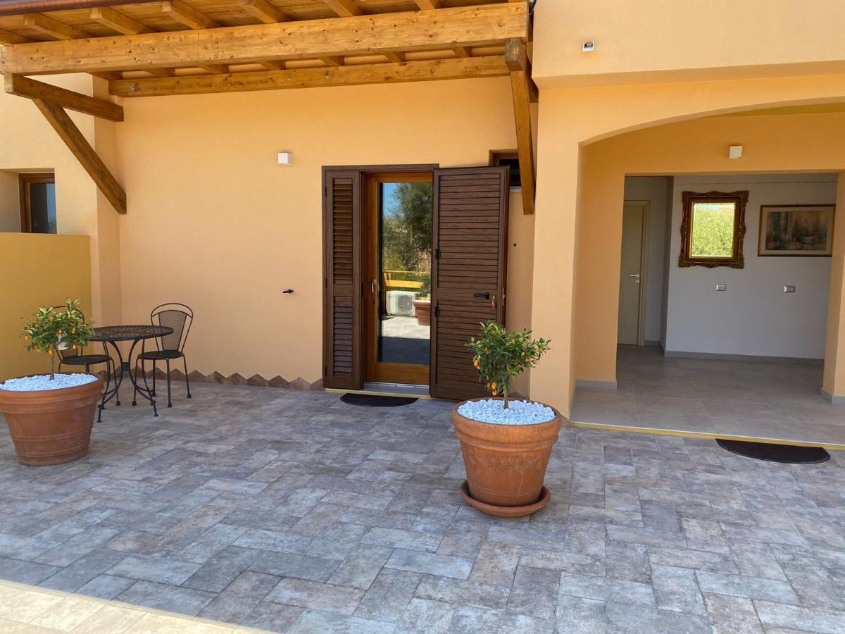 B&B Pettirosso San Teodoro  Exterior photo