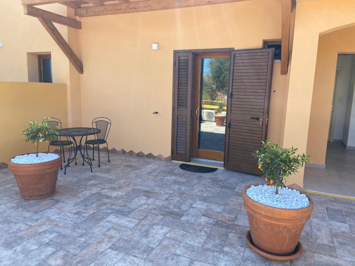 B&B Pettirosso San Teodoro  Exterior photo