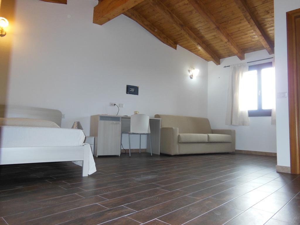 B&B Pettirosso San Teodoro  Room photo