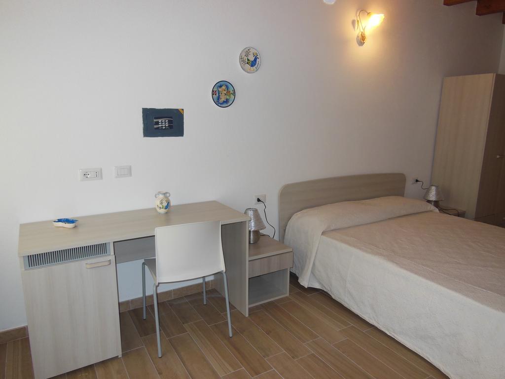 B&B Pettirosso San Teodoro  Room photo